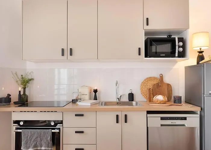 Sirene - 2 A Batignolles Apartment *